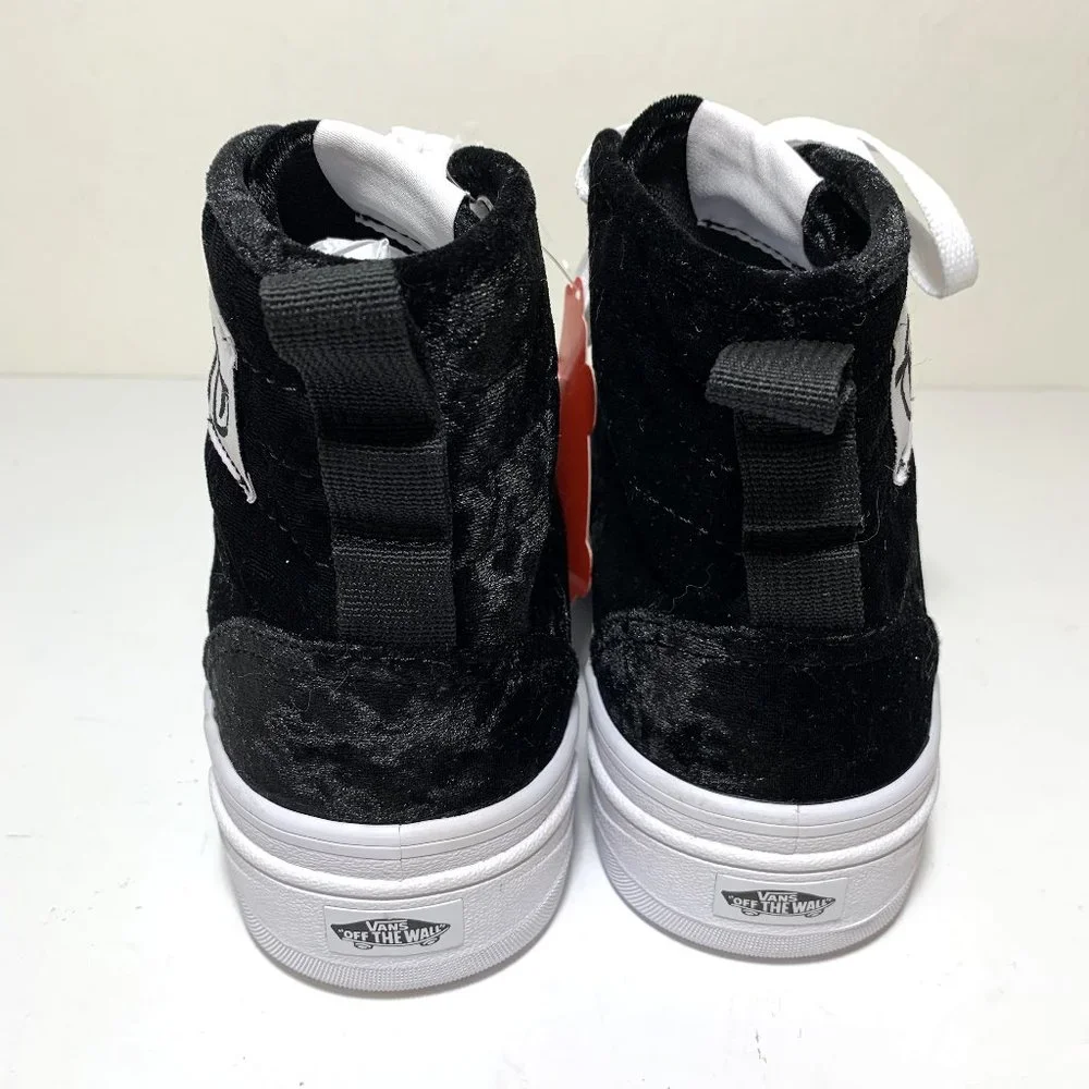 Vans new sentry